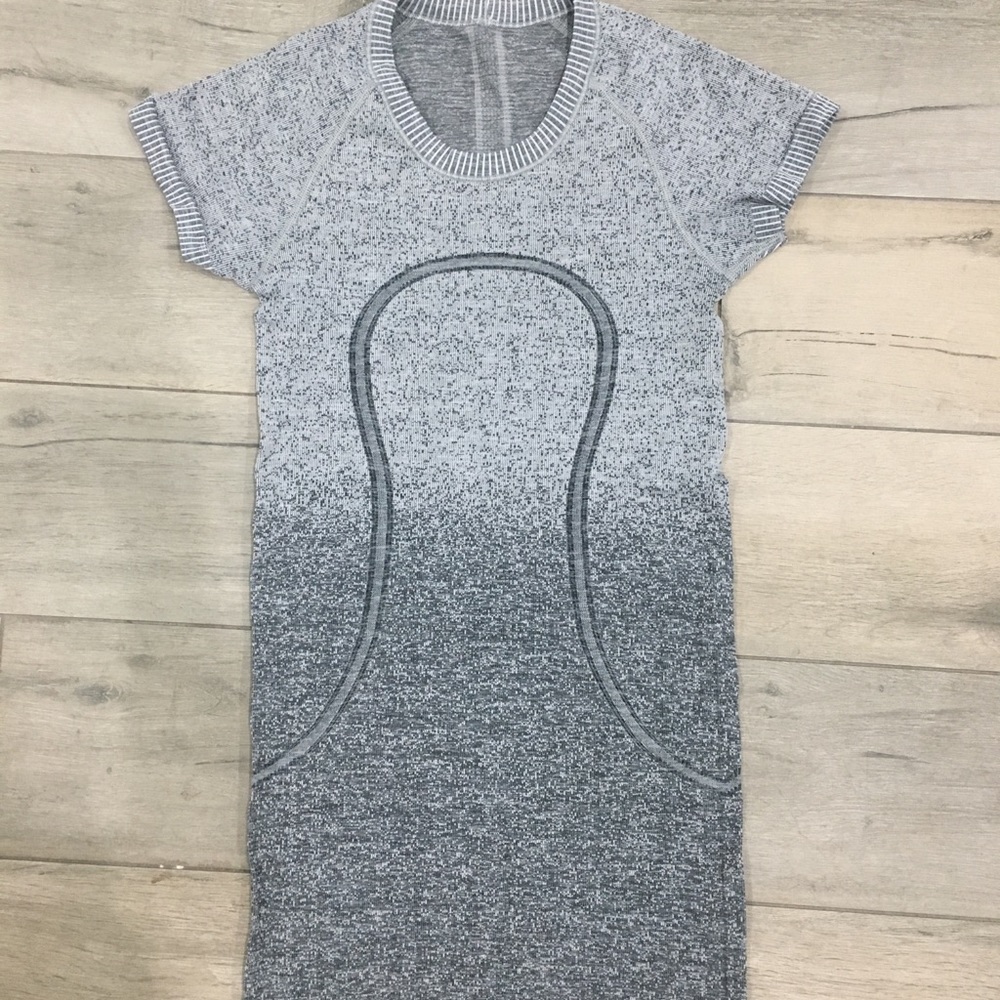 Lululemon Swiftly Tech Short Sleeve Crew